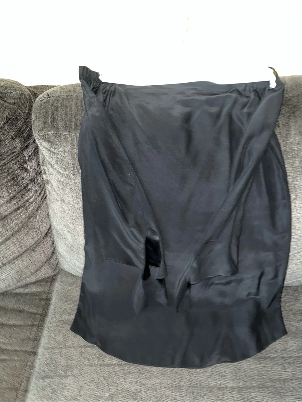 Elegant Black Midi Skirt — Sleek Minimal Design